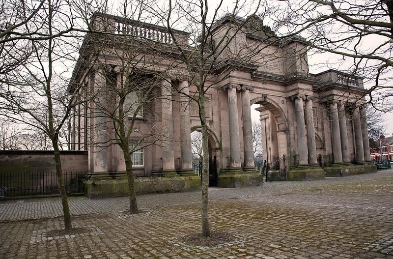Birkenhead Park Entrance. Pic by Ruth_W on Flickr: https://www.flickr.com/photos/ruth_w/8525078230