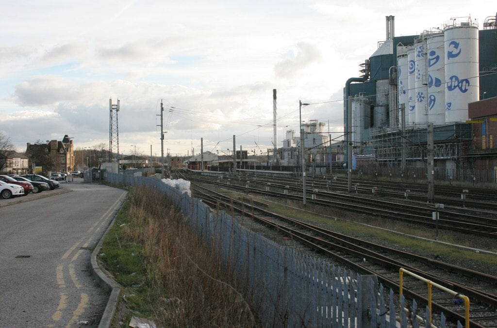 Warrington's now-closed Unilever factory by Bank Quay station. The copyright on this is Richard Sutcliffe's. (https://www.geograph.org.uk/photo/4833547)