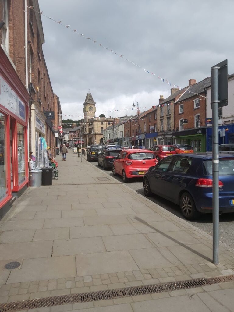 Broad Street, Welshpool, 6/7/22. It was boiling hot about an hour after this.